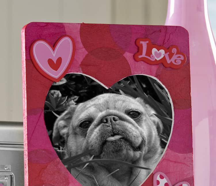 Heart shaped Valentine's Day frame