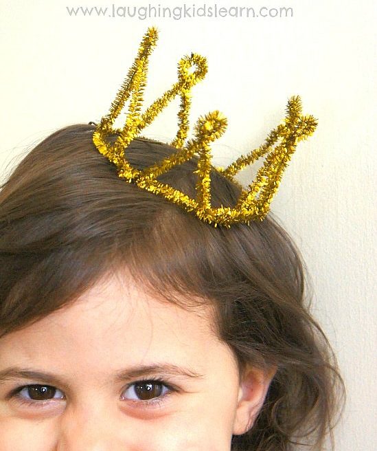 pipe cleaner crown diy