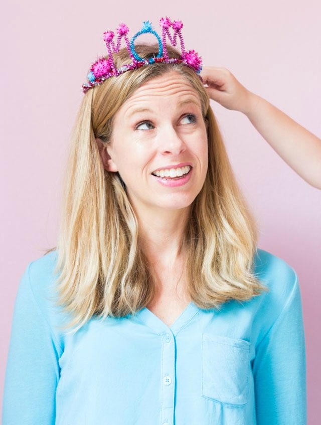 diy pipe cleaner crown for mother's day