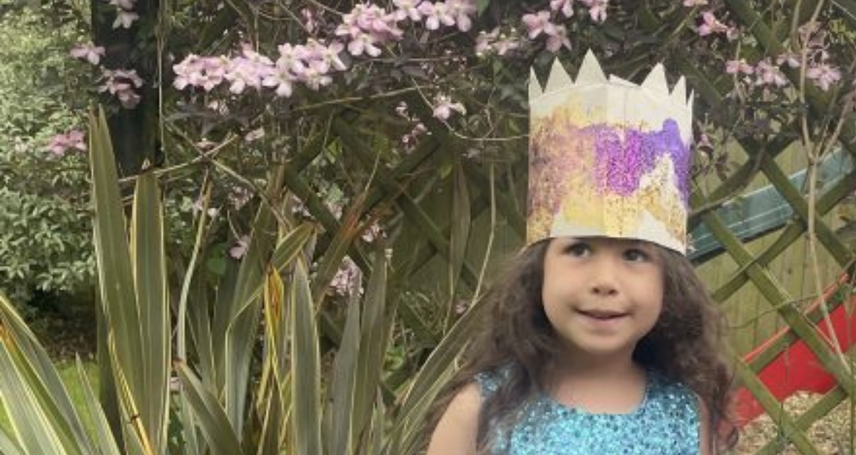 cardboard crown craft