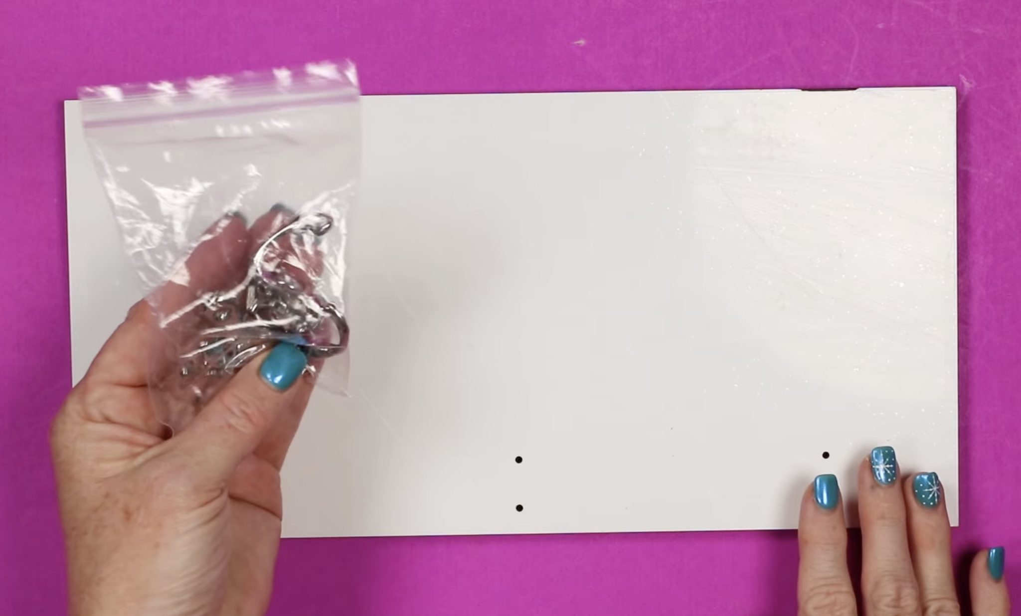 Open sublimation hanging organizer.