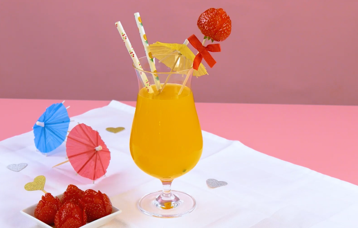 Strawberry roses for the cocktail