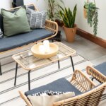 Balcony trends 2026: Urban jungle, natural materials & microclimate