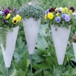Concrete garden stakes: DIY instructions for stylish garden decorations